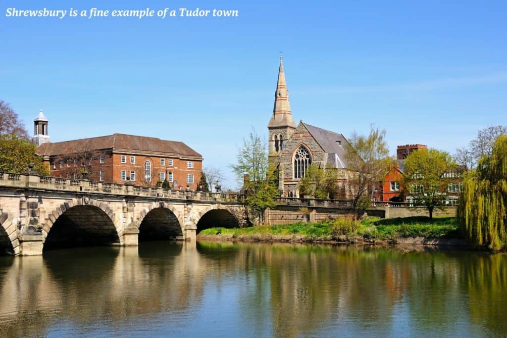 Bridge over the River Severn in Shrewsbury, Shropshire - history of Shrewsbury Abbey