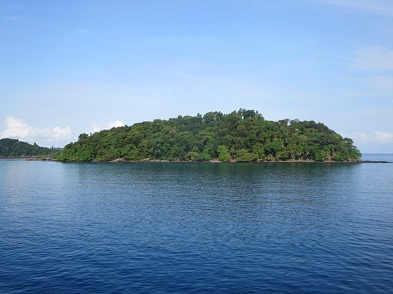 Bom Bom Island Resort Sao Tome Principe by David Stanely Wikimedia Commons