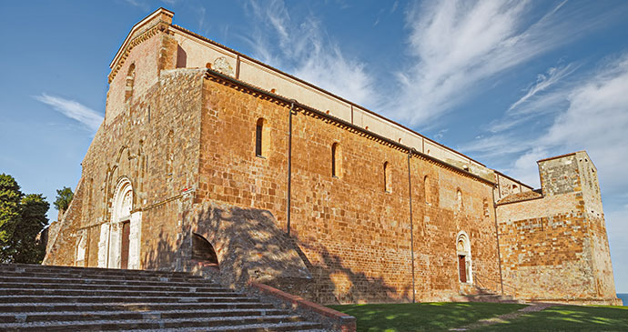 Abbey of San Giovanni in Venere, Fossacesia, Abruzzo, Italy, Ermess, Dreamstime
